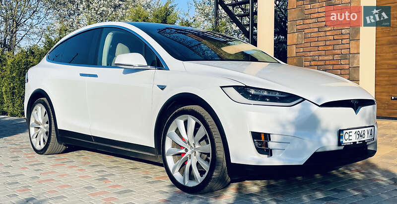 Внедорожник / Кроссовер Tesla Model X 2016 в Черновцах