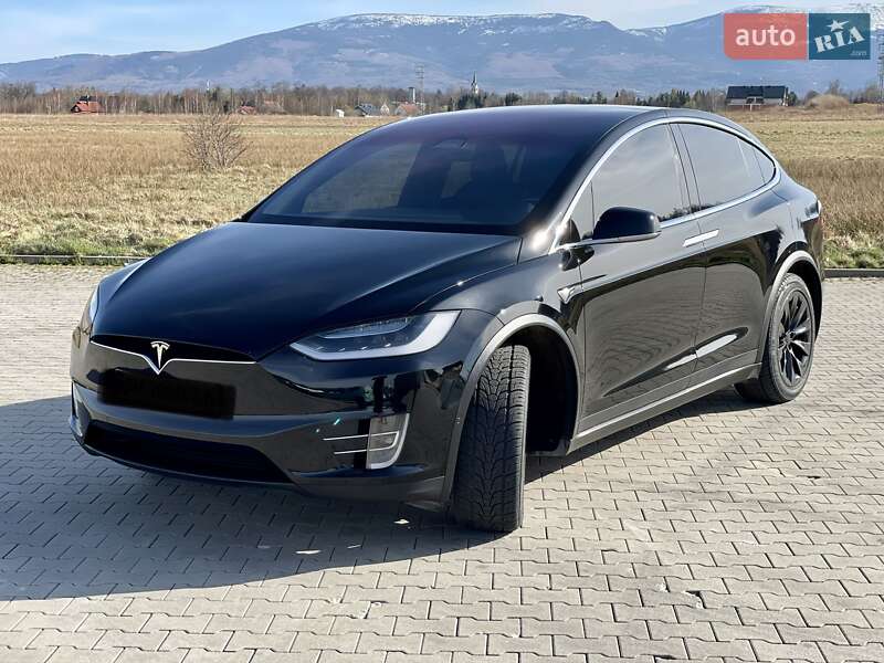 Позашляховик / Кросовер Tesla Model X 2017 в Житомирі