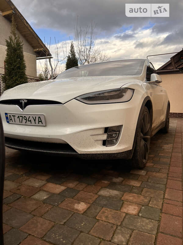 Внедорожник / Кроссовер Tesla Model X 2019 в Ивано-Франковске