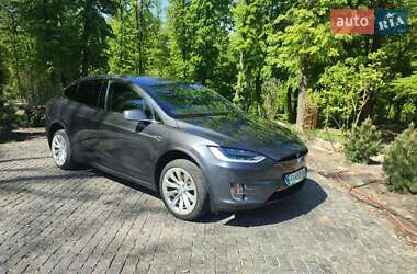 Внедорожник / Кроссовер Tesla Model X 2016 в 