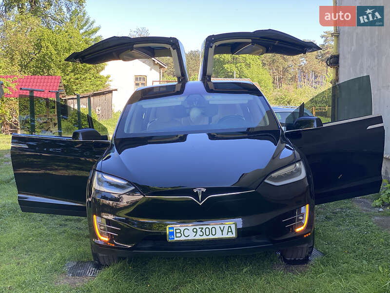 Внедорожник / Кроссовер Tesla Model X 2017 в Жовкве фото 2 Внедорожник / Кроссовер Tesla Model X 2017 в Жовкве
