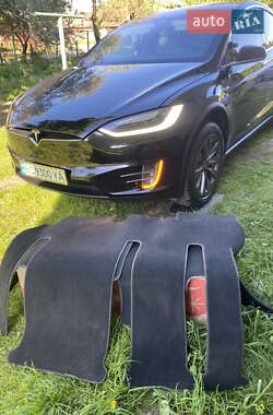 Внедорожник / Кроссовер Tesla Model X 2017 в Жовкве фото 7 Внедорожник / Кроссовер Tesla Model X 2017 в Жовкве