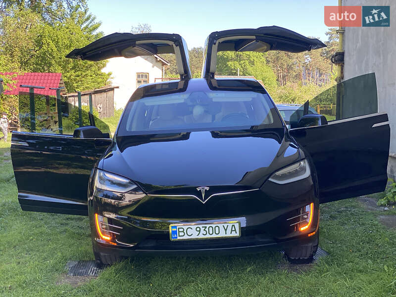 Внедорожник / Кроссовер Tesla Model X 2017 в Жовкве фото 12 Внедорожник / Кроссовер Tesla Model X 2017 в Жовкве