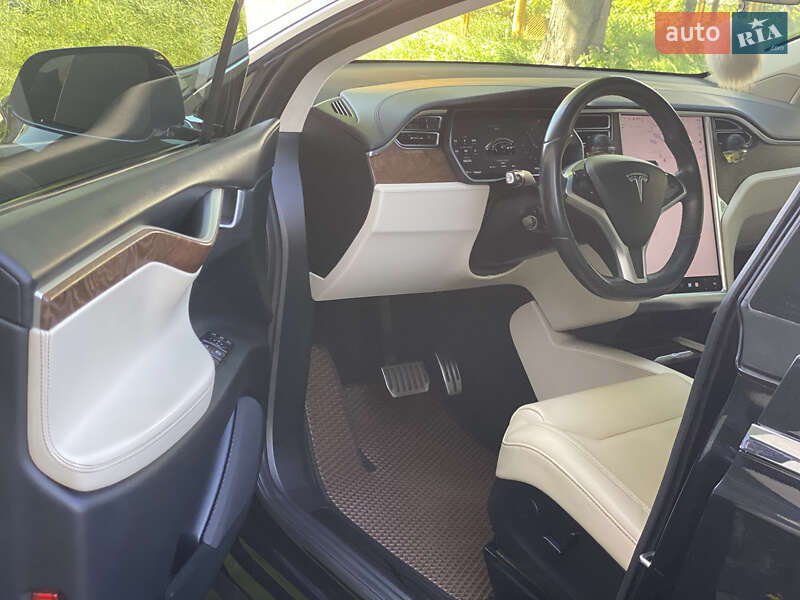 Внедорожник / Кроссовер Tesla Model X 2017 в Жовкве фото 29 Внедорожник / Кроссовер Tesla Model X 2017 в Жовкве