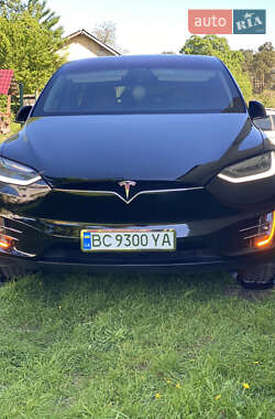 Позашляховик / Кросовер Tesla Model X 2017 в 