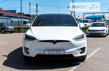 Позашляховик / Кросовер Tesla Model X 2019 в Чернівцях