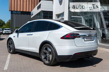 Внедорожник / Кроссовер Tesla Model X 2019 в Черновцах