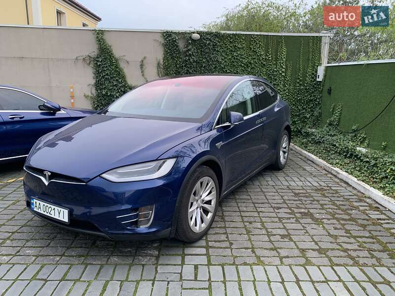 Tesla Model X 2016