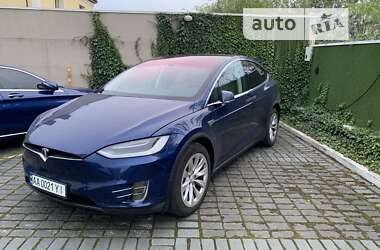 Позашляховик / Кросовер Tesla Model X 2016 в Києві