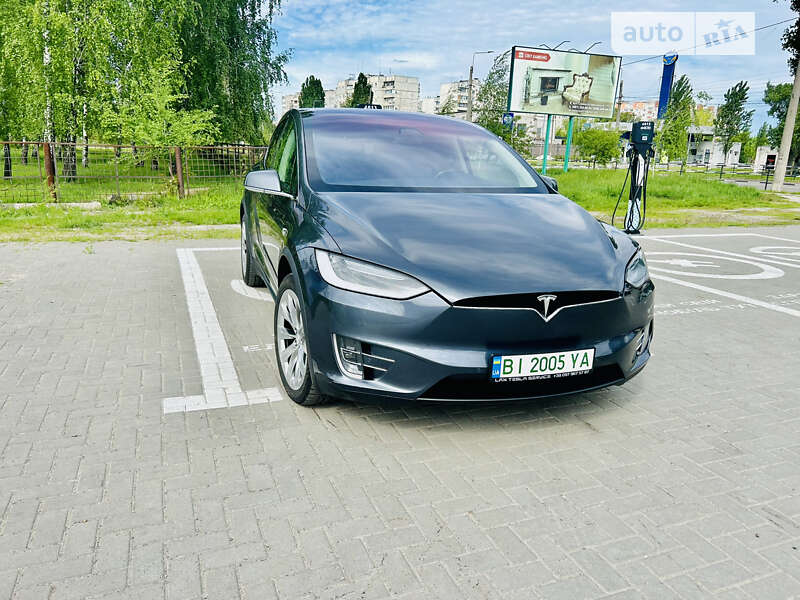 Позашляховик / Кросовер Tesla Model X 2017 в Кременчуці