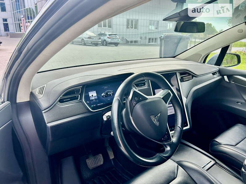 Позашляховик / Кросовер Tesla Model X 2017 в Кременчуці