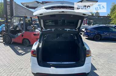 Позашляховик / Кросовер Tesla Model X 2018 в Луцьку