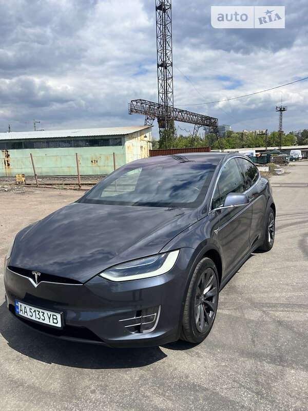 Внедорожник / Кроссовер Tesla Model X 2018 в Киеве