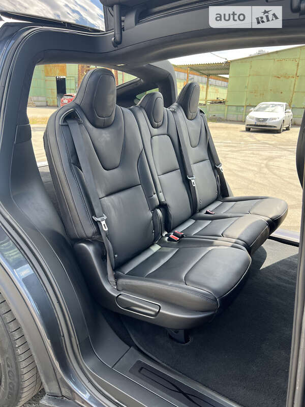 Внедорожник / Кроссовер Tesla Model X 2018 в Киеве