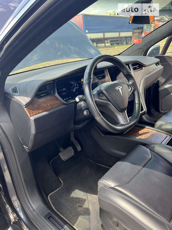 Внедорожник / Кроссовер Tesla Model X 2018 в Киеве