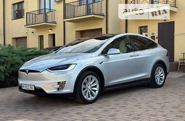 Внедорожник / Кроссовер Tesla Model X 2017 в Киеве