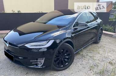 Позашляховик / Кросовер Tesla Model X 2017 в Києві