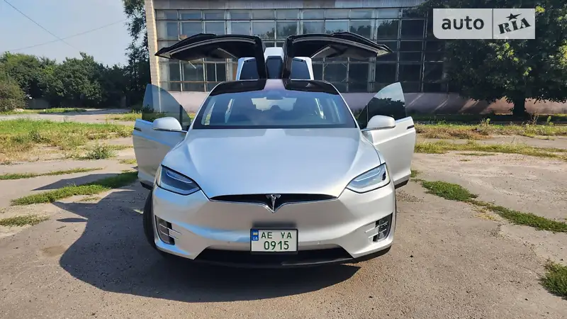 Tesla Model X