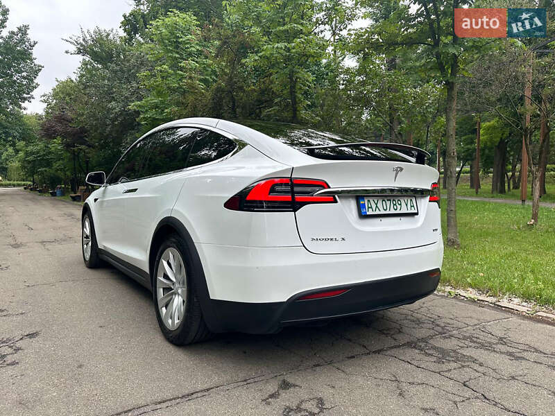 Внедорожник / Кроссовер Tesla Model X 2018 в Киеве