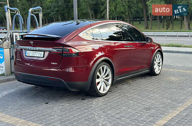 Позашляховик / Кросовер Tesla Model X 2015 в 