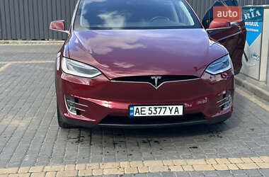 Позашляховик / Кросовер Tesla Model X 2015 в 