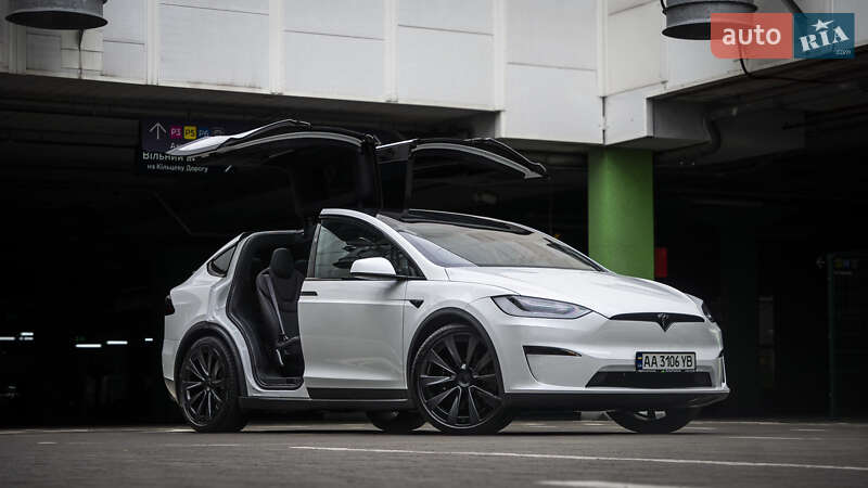 Позашляховик / Кросовер Tesla Model X 2022 в 