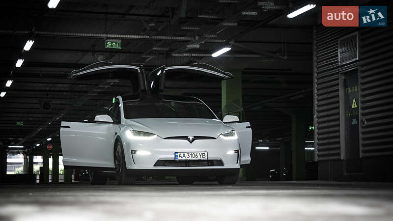 Внедорожник / Кроссовер Tesla Model X 2022 в Киеве