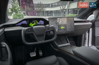 Позашляховик / Кросовер Tesla Model X 2022 в 