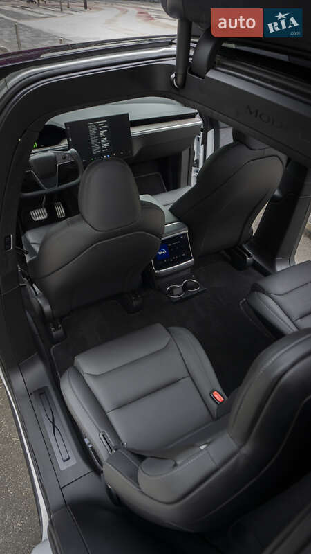 Позашляховик / Кросовер Tesla Model X 2022 в Києві фото 31 Позашляховик / Кросовер Tesla Model X 2022 в Києві