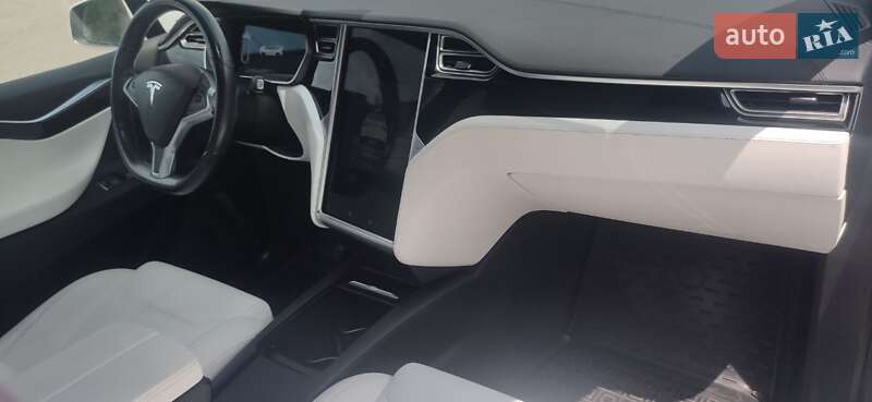 Позашляховик / Кросовер Tesla Model X 2018 в Запоріжжі