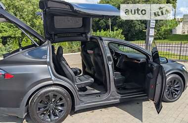 Позашляховик / Кросовер Tesla Model X 2019 в Рівному