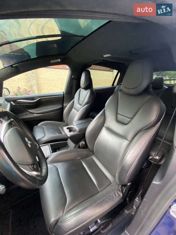 Внедорожник / Кроссовер Tesla Model X 2016 в Львове