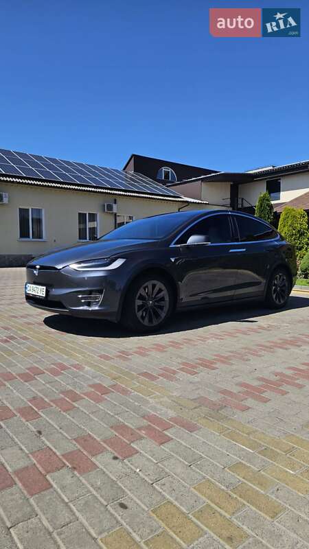 Внедорожник / Кроссовер Tesla Model X 2018 в Черкассах