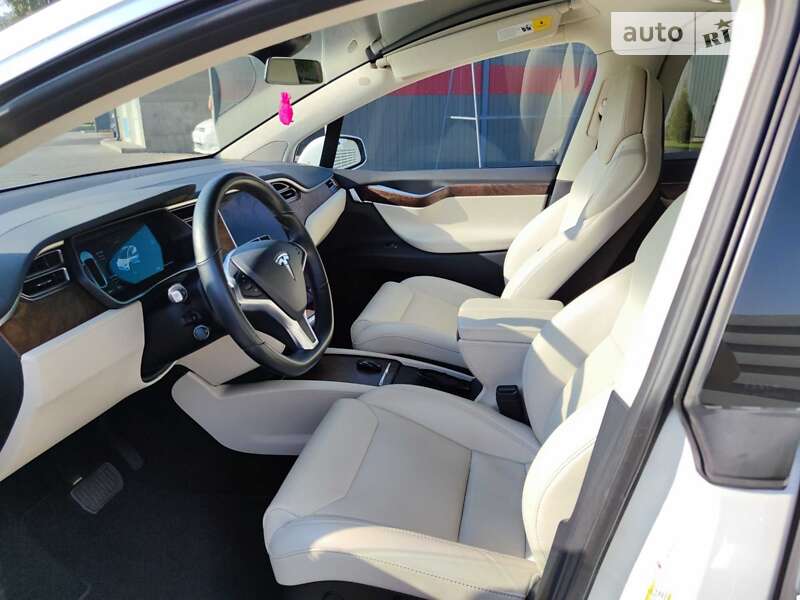 Внедорожник / Кроссовер Tesla Model X 2018 в Киеве