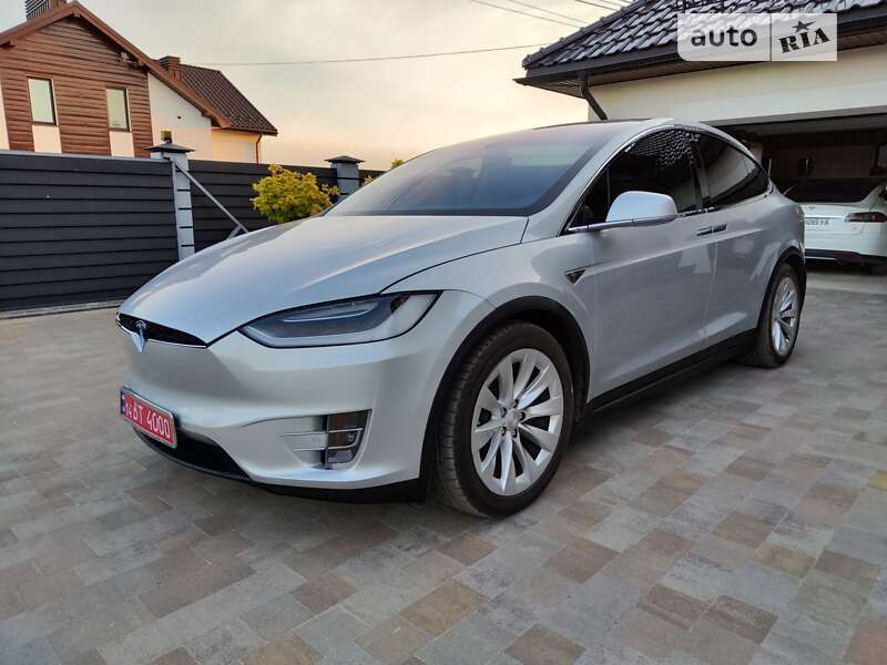 Внедорожник / Кроссовер Tesla Model X 2016 в Львове фото 9 Внедорожник / Кроссовер Tesla Model X 2016 в Львове