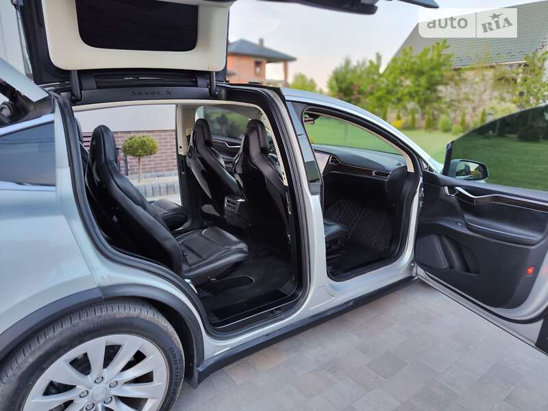 Внедорожник / Кроссовер Tesla Model X 2016 в Львове фото 15 Внедорожник / Кроссовер Tesla Model X 2016 в Львове