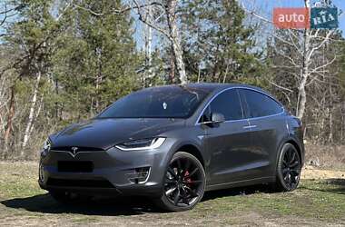 Позашляховик / Кросовер Tesla Model X 2016 в 