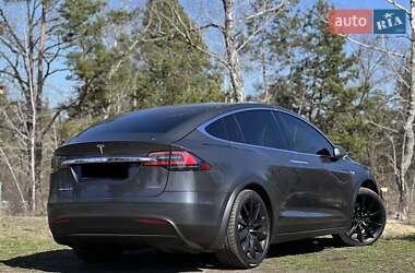 Позашляховик / Кросовер Tesla Model X 2016 в 