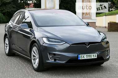 Внедорожник / Кроссовер Tesla Model X 2018 в Ровно