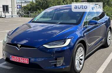 Позашляховик / Кросовер Tesla Model X 2018 в Подільську