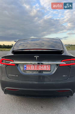 Позашляховик / Кросовер Tesla Model X 2016 в Львові