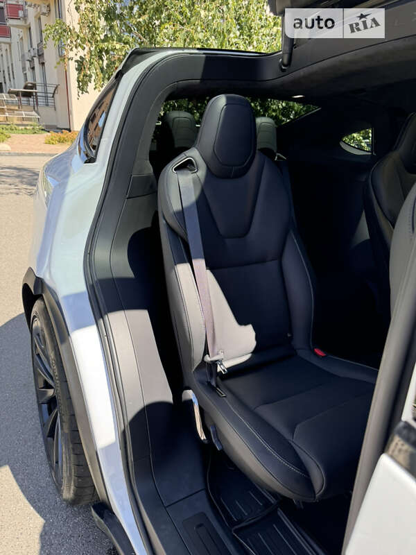 Внедорожник / Кроссовер Tesla Model X 2022 в Киеве