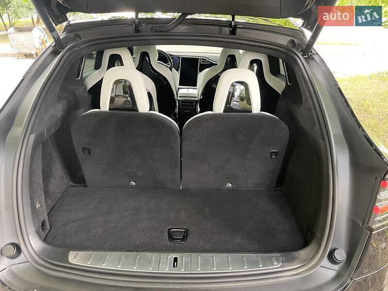 Внедорожник / Кроссовер Tesla Model X 2017 в Харькове