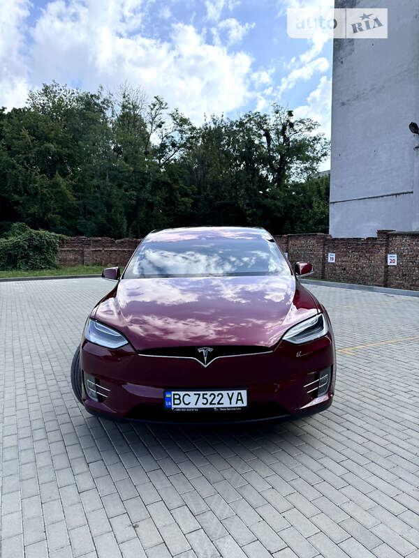 Tesla Model X 2016