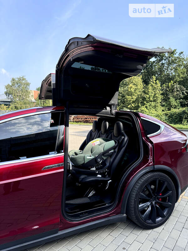 Внедорожник / Кроссовер Tesla Model X 2016 в Львове фото 8 Внедорожник / Кроссовер Tesla Model X 2016 в Львове