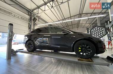 Позашляховик / Кросовер Tesla Model X 2017 в Одесі