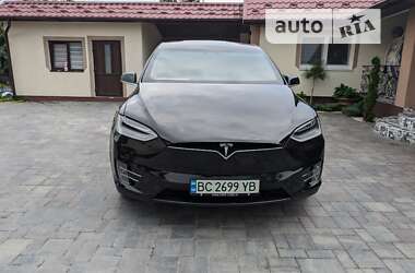 Позашляховик / Кросовер Tesla Model X 2019 в Шептицькому
