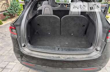 Позашляховик / Кросовер Tesla Model X 2019 в Шептицькому