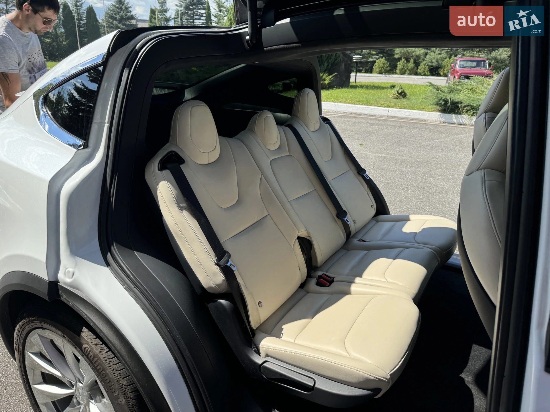 2020 Tesla Model X - мініатюра 31