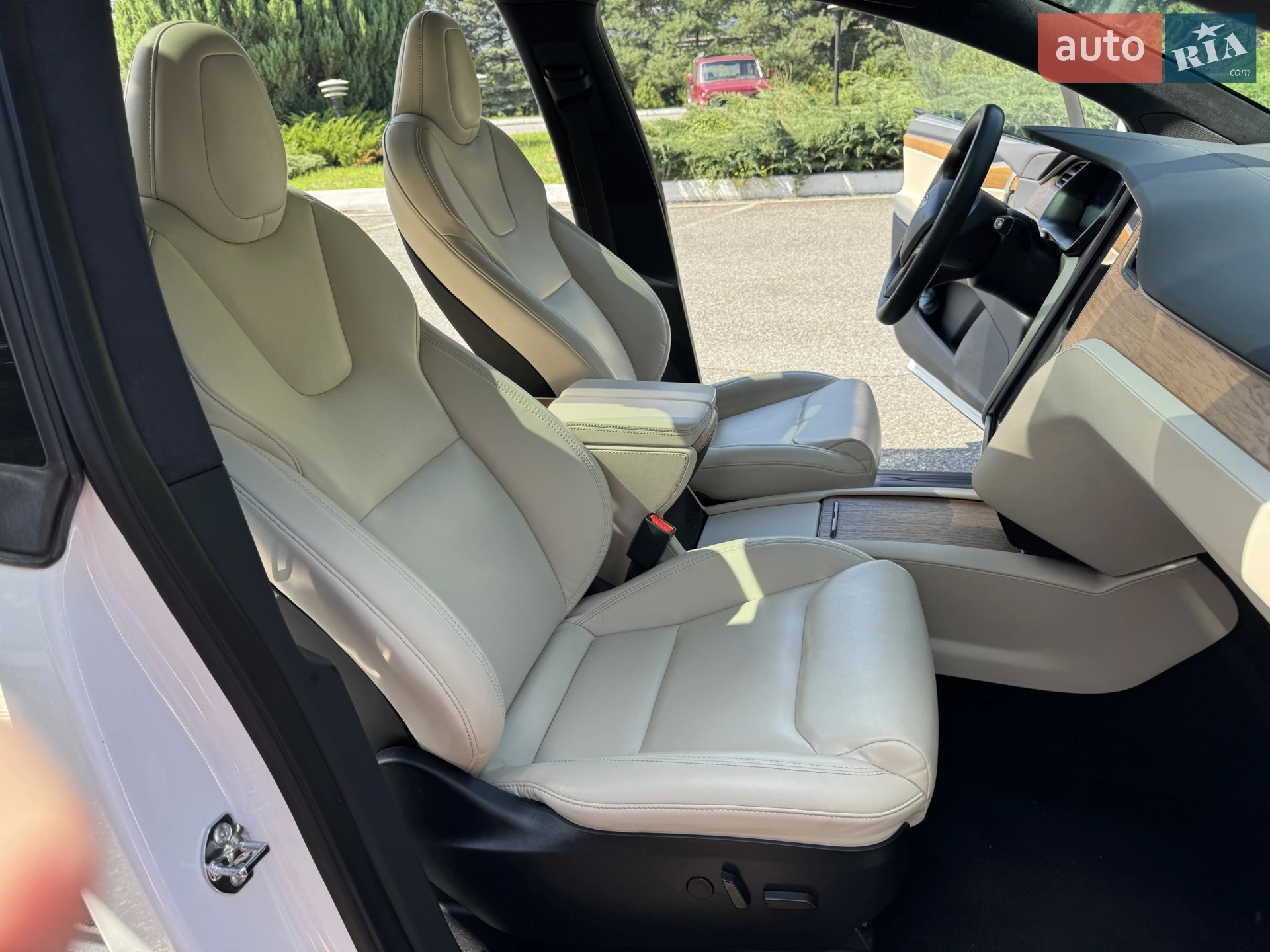 2020 Tesla Model X - мініатюра 34